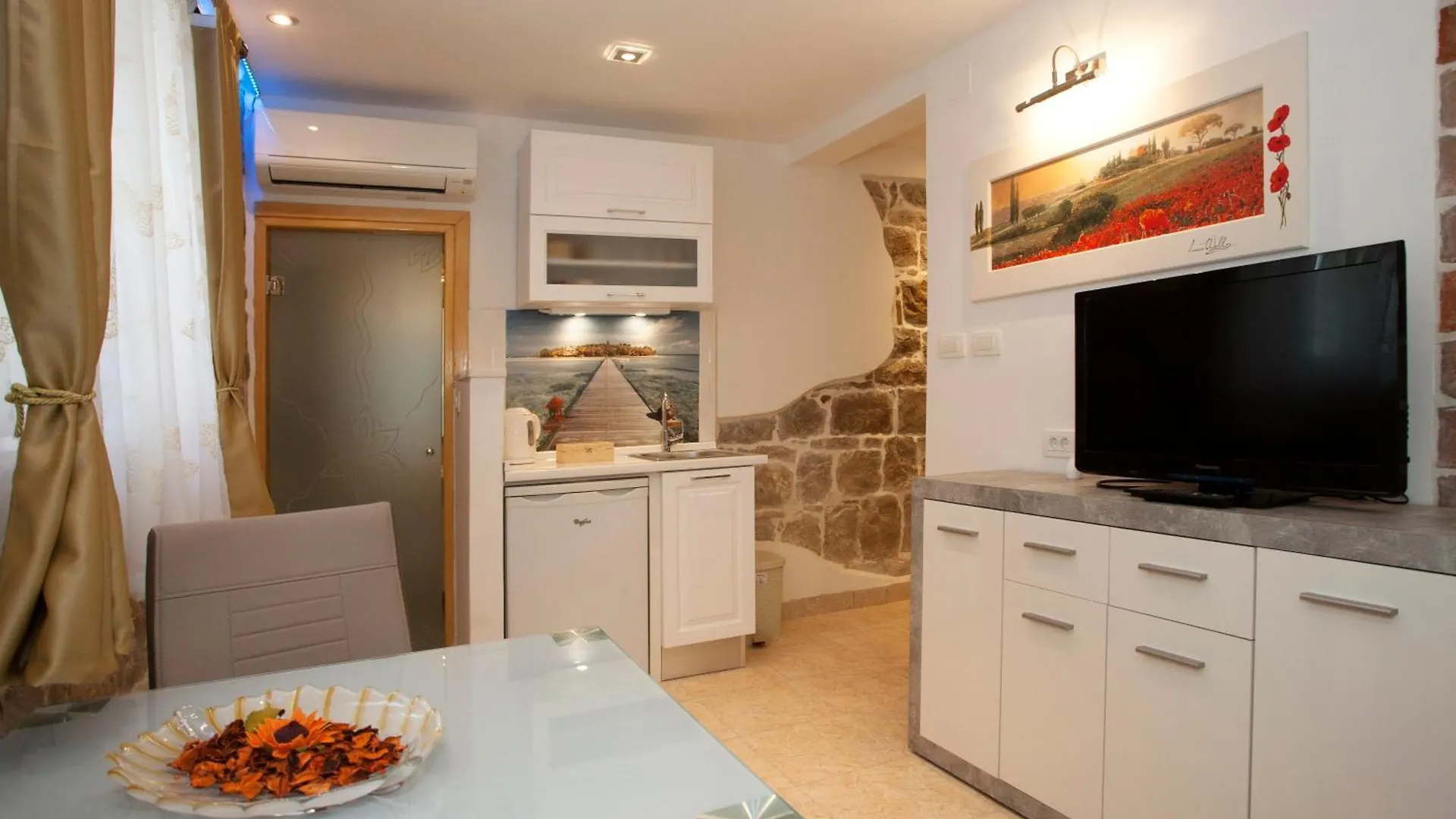 House Sandra 2 Split 0*,  Croatia